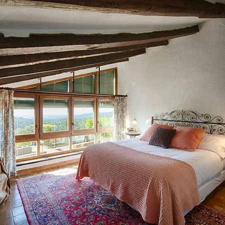 Casa rural Masia Pou Canet d'Adri