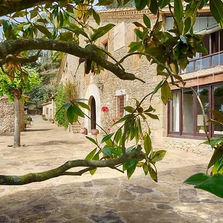 Casa rural Masia Pou